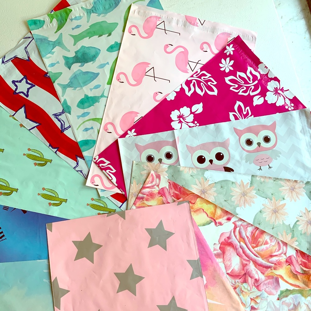 Multipack of poly mailers
